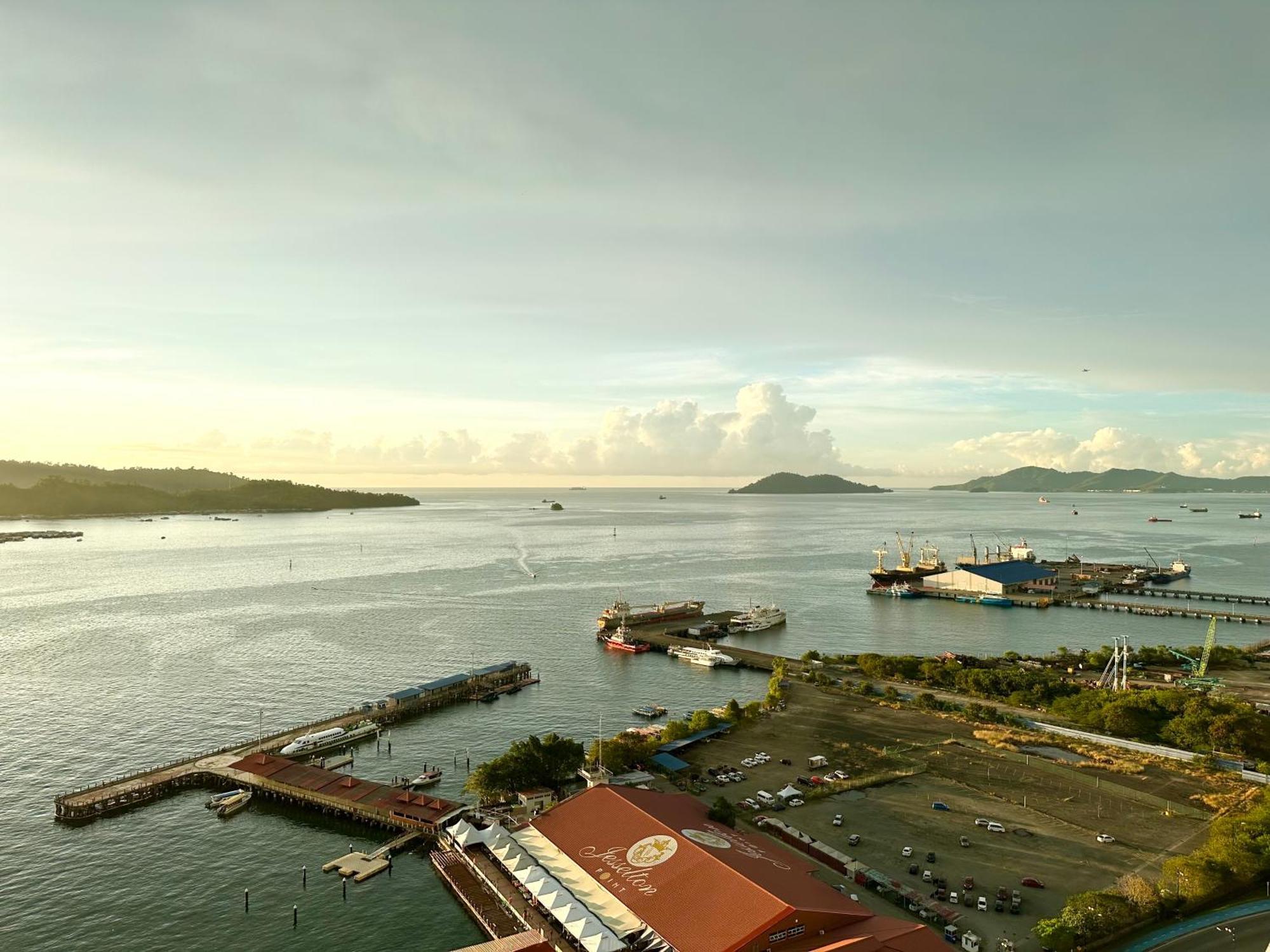 M Centro City Centre @ Gaya Street By Sunset Seaview Vacation Condos Kota Kinabalu Ngoại thất bức ảnh