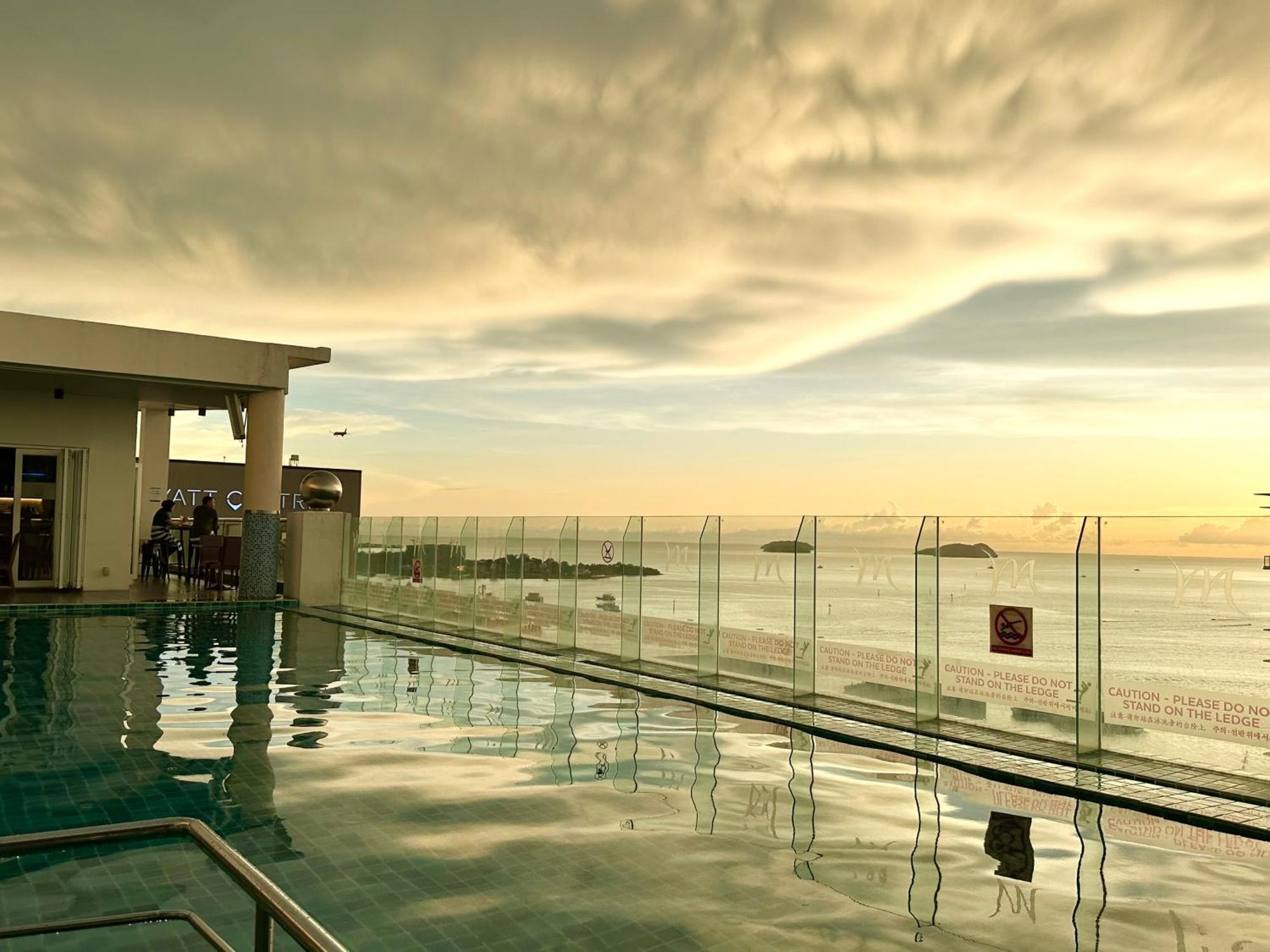 M Centro City Centre @ Gaya Street By Sunset Seaview Vacation Condos Kota Kinabalu Ngoại thất bức ảnh